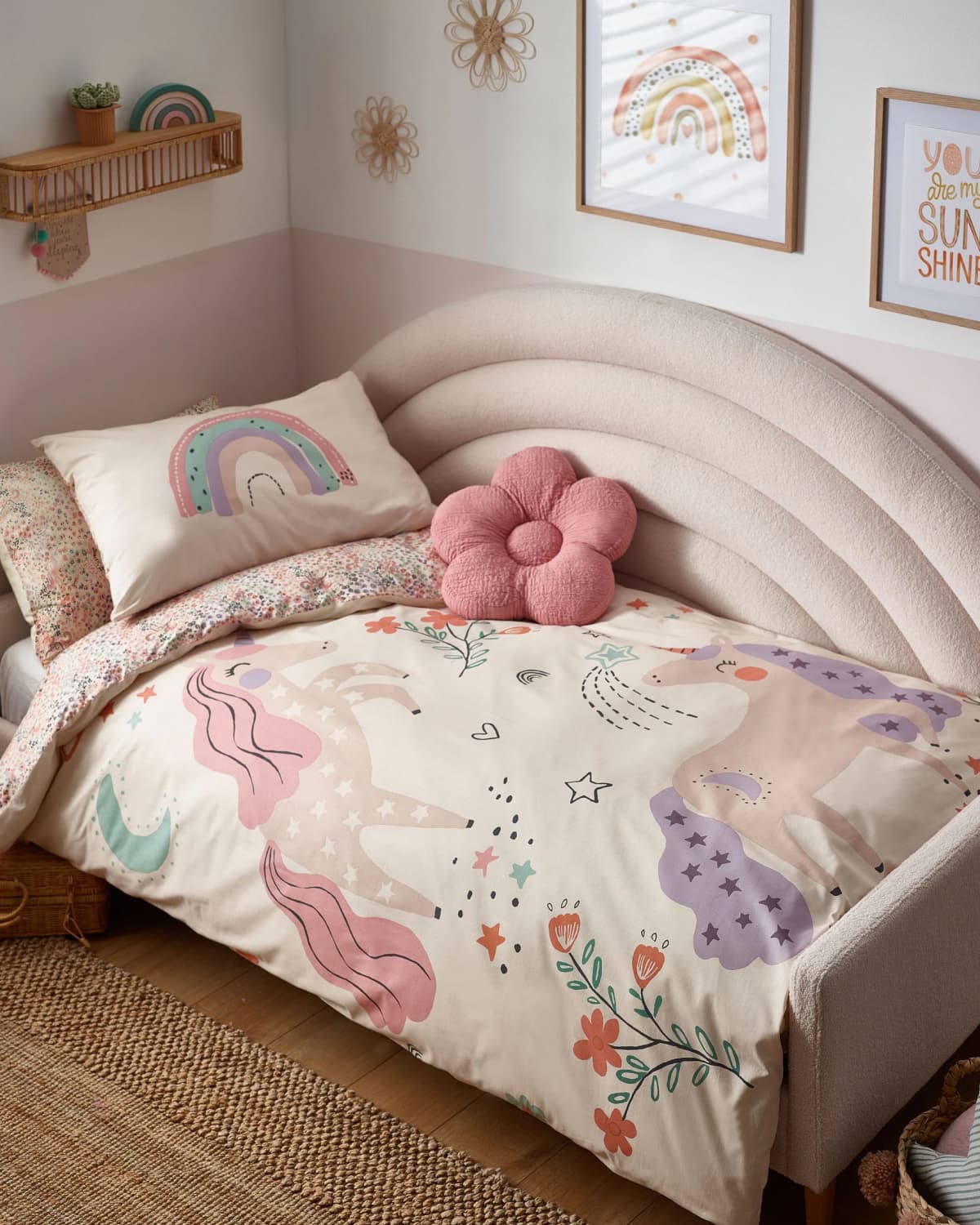KIDS' BEDROOM