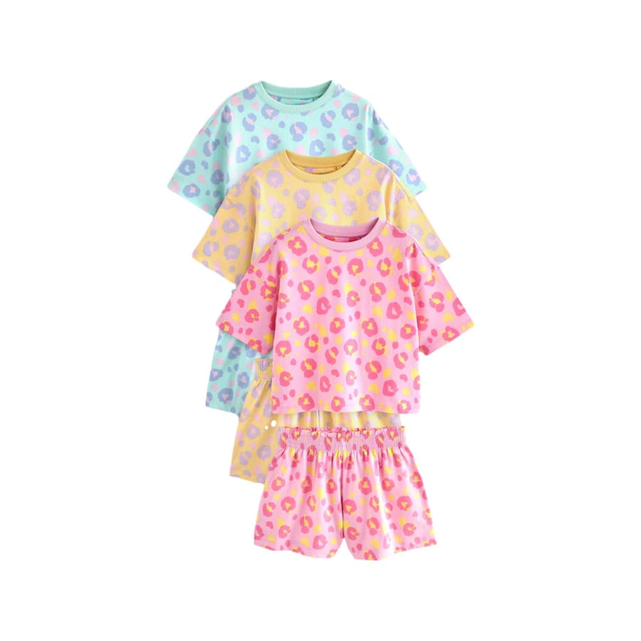 NIGHTWEAR